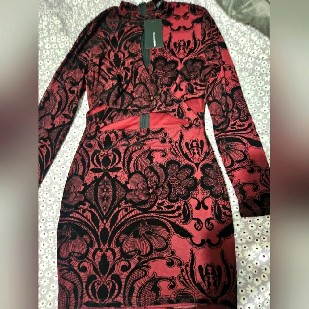 FN Burgundy and Black Bodycon Dress with Long Sleeves - Picture 2 of 4